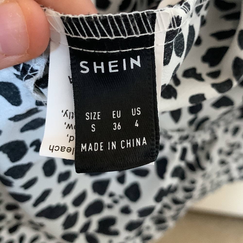 blouse - Picture 3 of 3